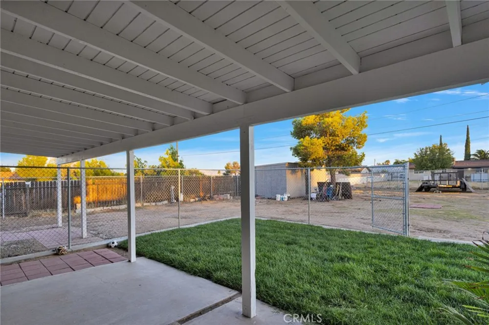 14657 Manzano Victorville, CA 92392