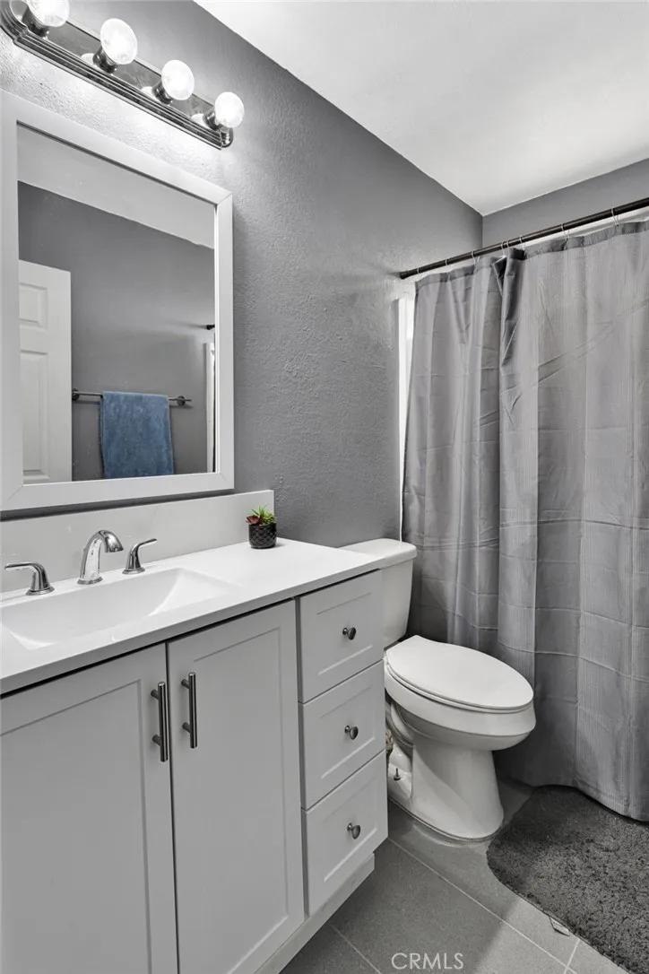 14657 Manzano Victorville, CA 92392