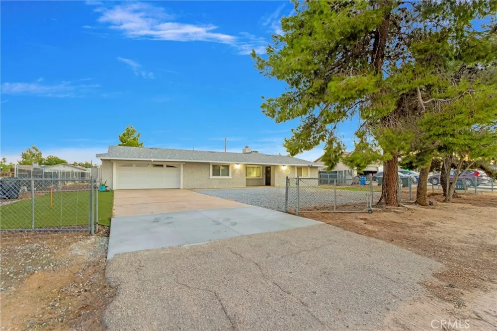 14657 Manzano Victorville, CA 92392