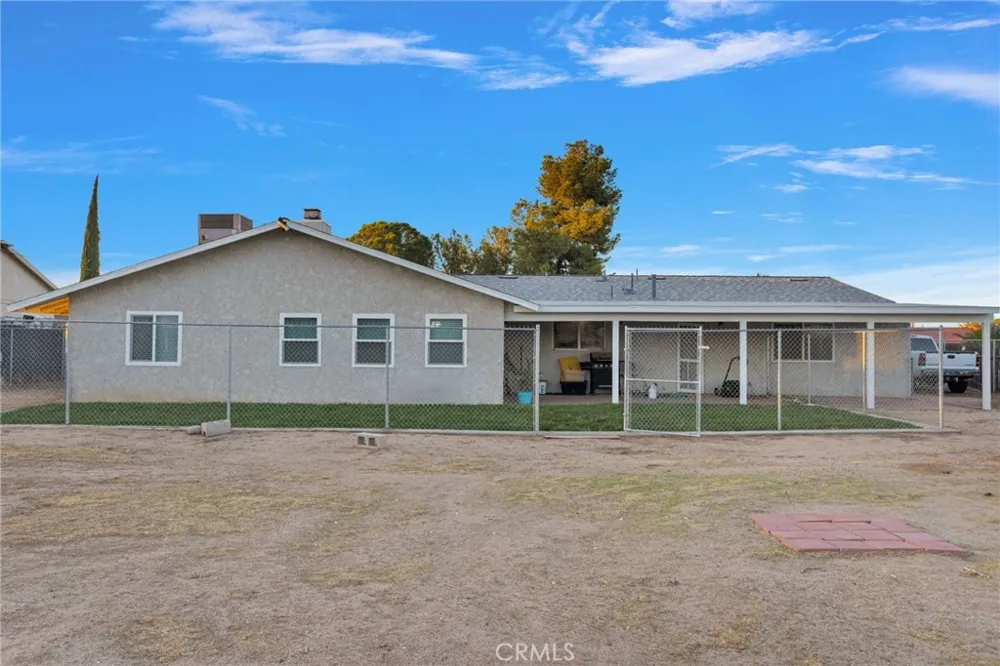 14657 Manzano Victorville, CA 92392