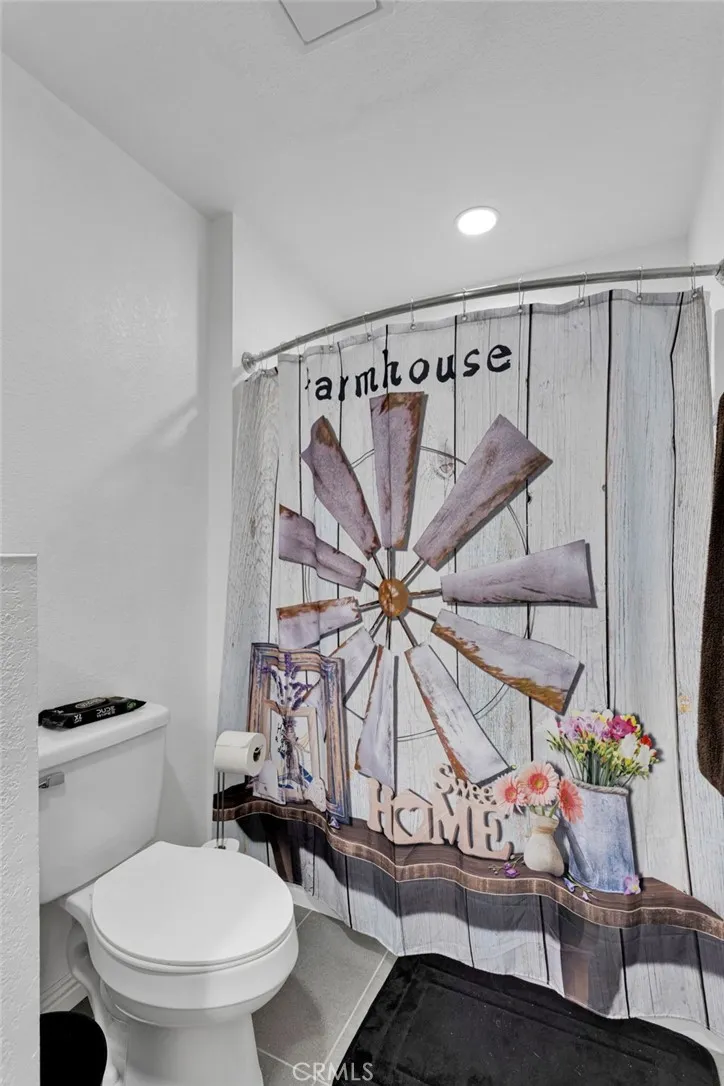 14657 Manzano Victorville, CA 92392