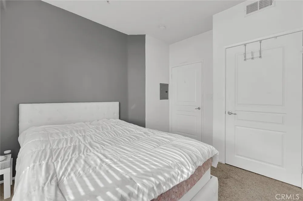 2120 Watermarke Irvine, CA 92612