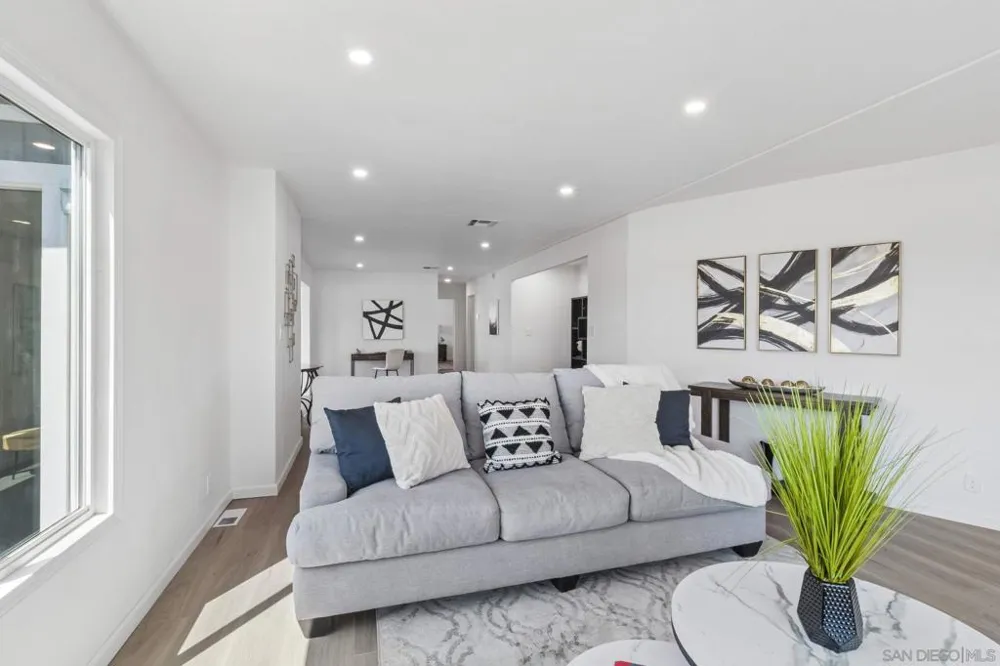 243 Havenview Lane Oceanside, CA 92056