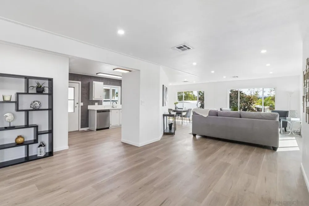 243 Havenview Lane Oceanside, CA 92056