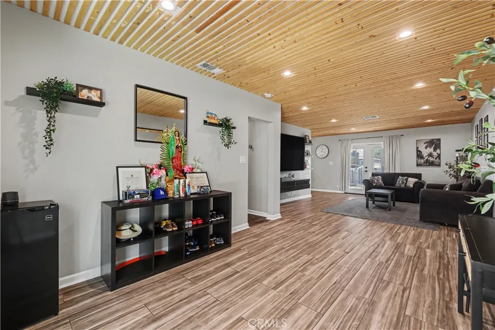 1136 Hancock San Bernardino, CA 92411