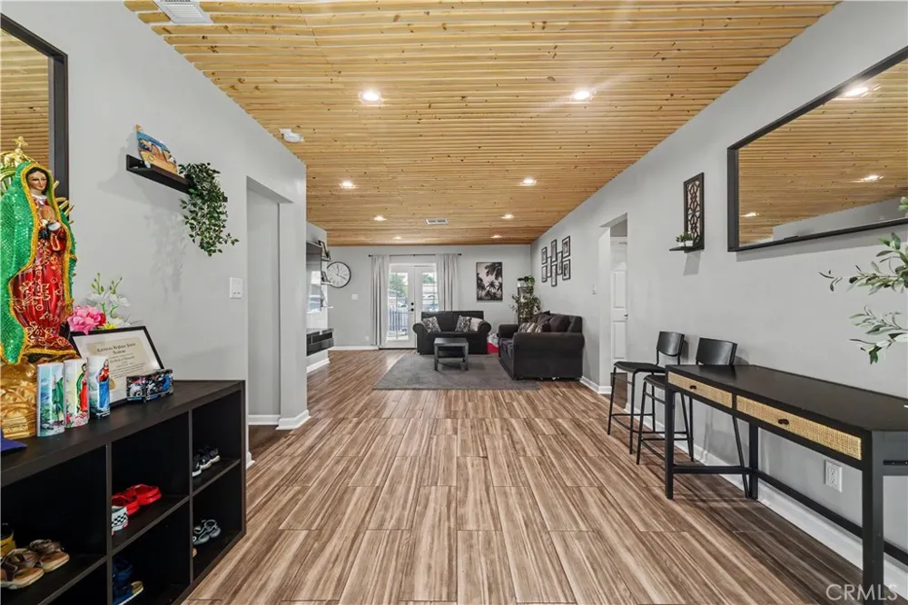 1136 Hancock San Bernardino, CA 92411