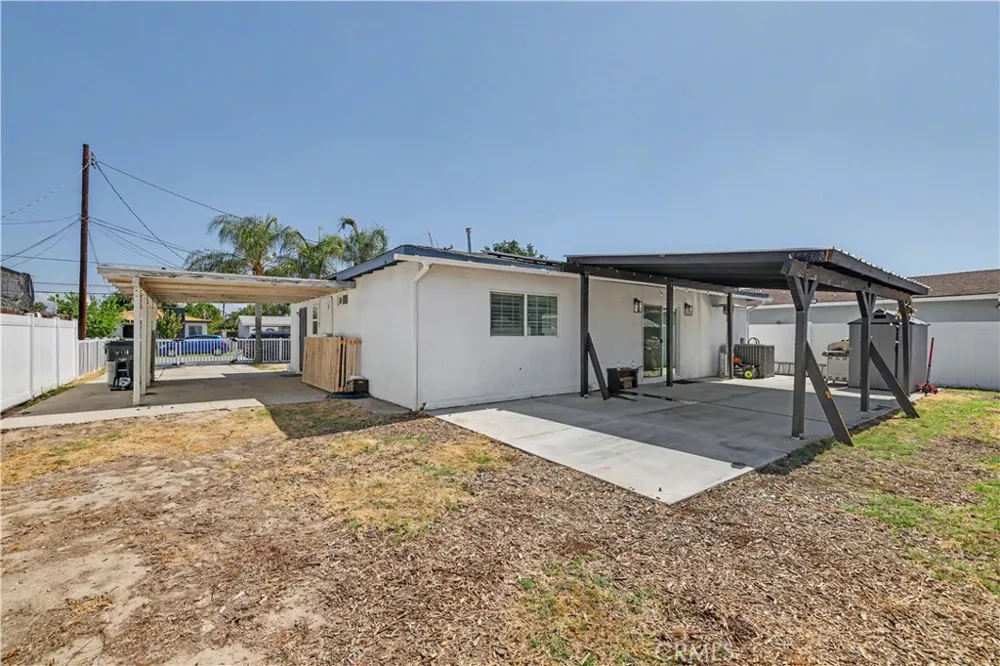 1136 Hancock San Bernardino, CA 92411
