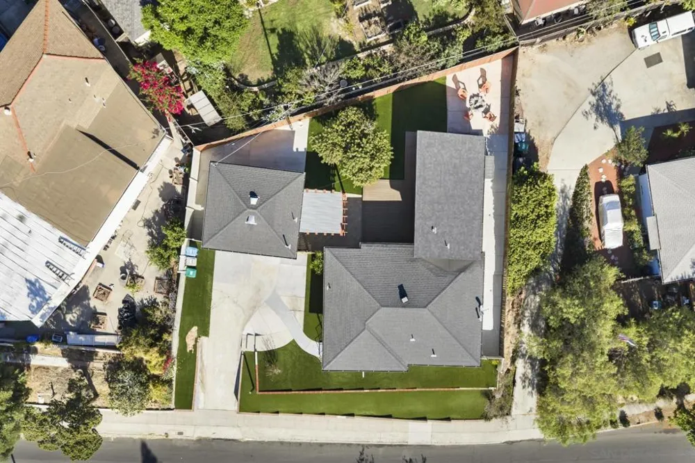 4471 Rolando San Diego, CA 92115