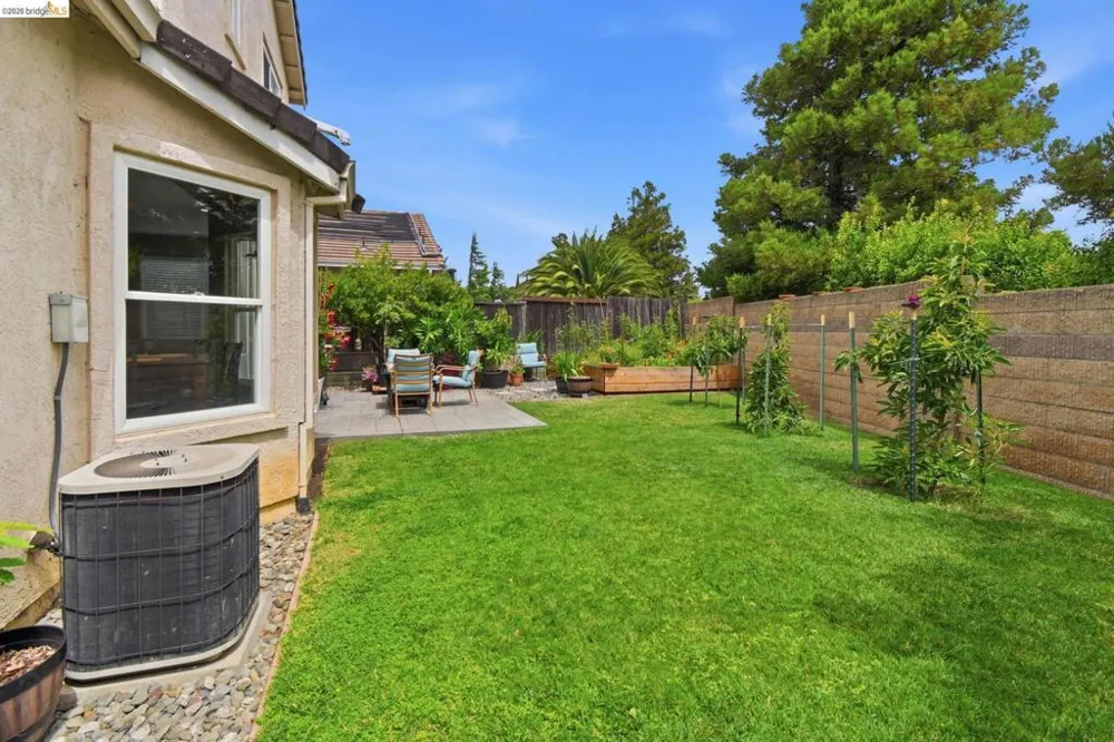 1316 Summer Grove Cir Fairfield, CA 94534