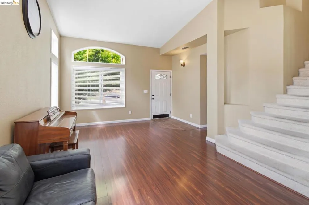 1316 Summer Grove Cir Fairfield, CA 94534