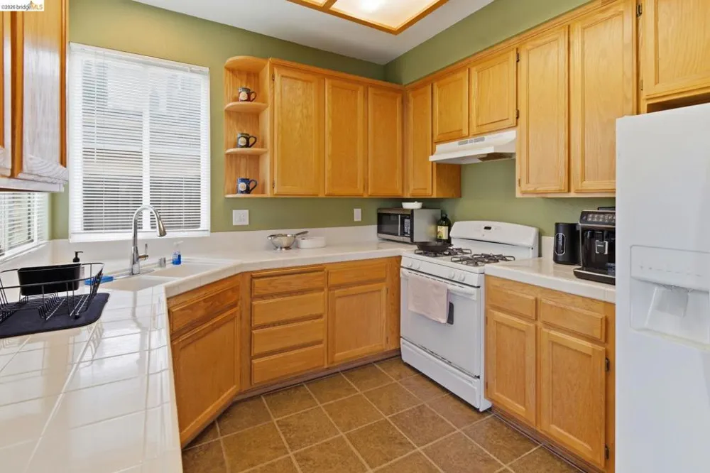 1316 Summer Grove Cir Fairfield, CA 94534
