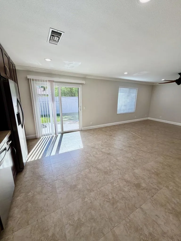 43376 Cook Street #204 Palm Desert, CA 92211