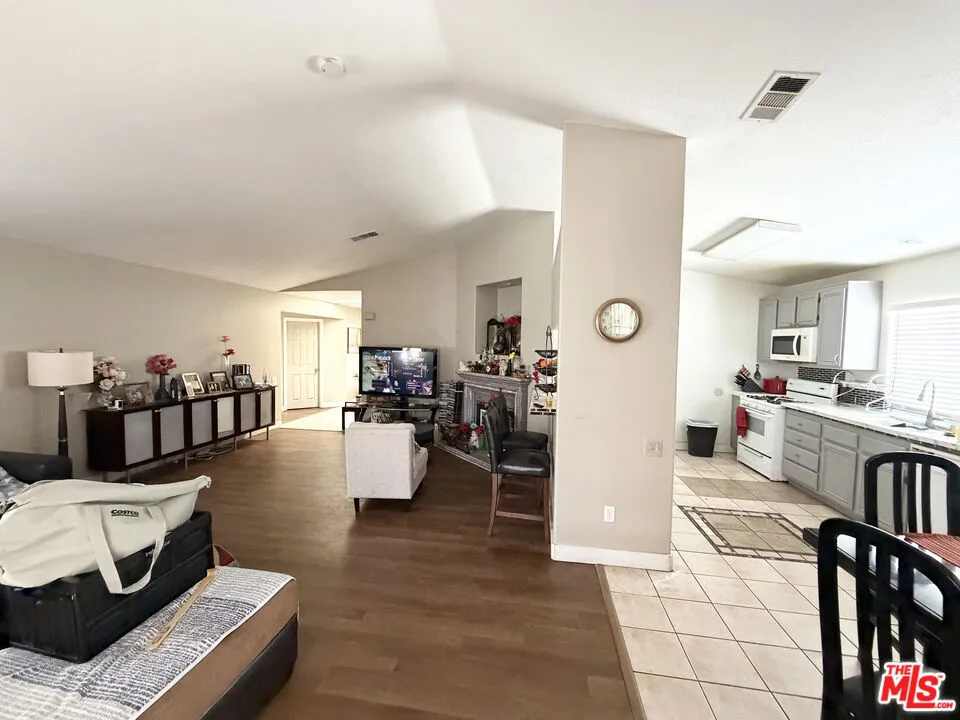 1348 Da Vinci Drive San Jacinto, CA 92583