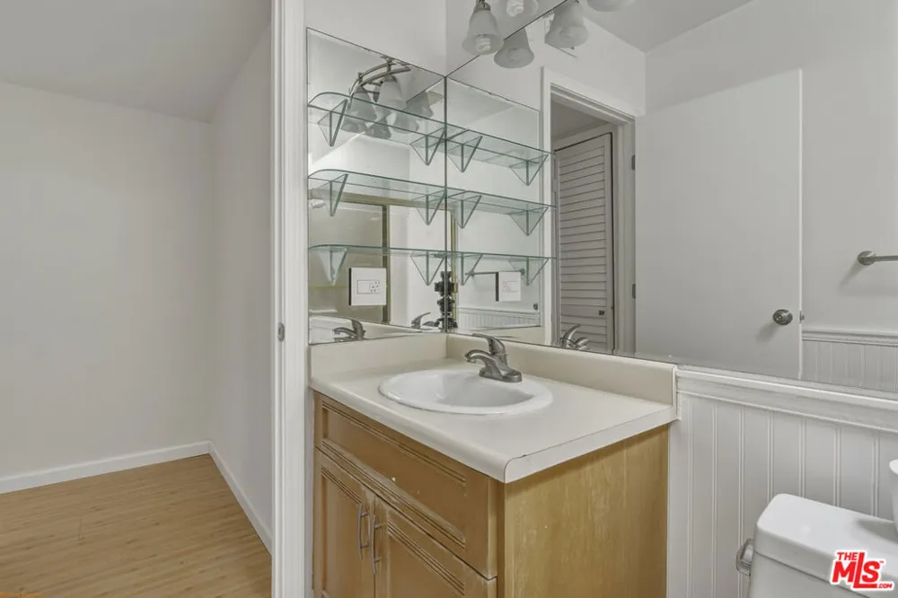 32200 Cathedral Canyon Drive #101 Cathedral City, CA 92234