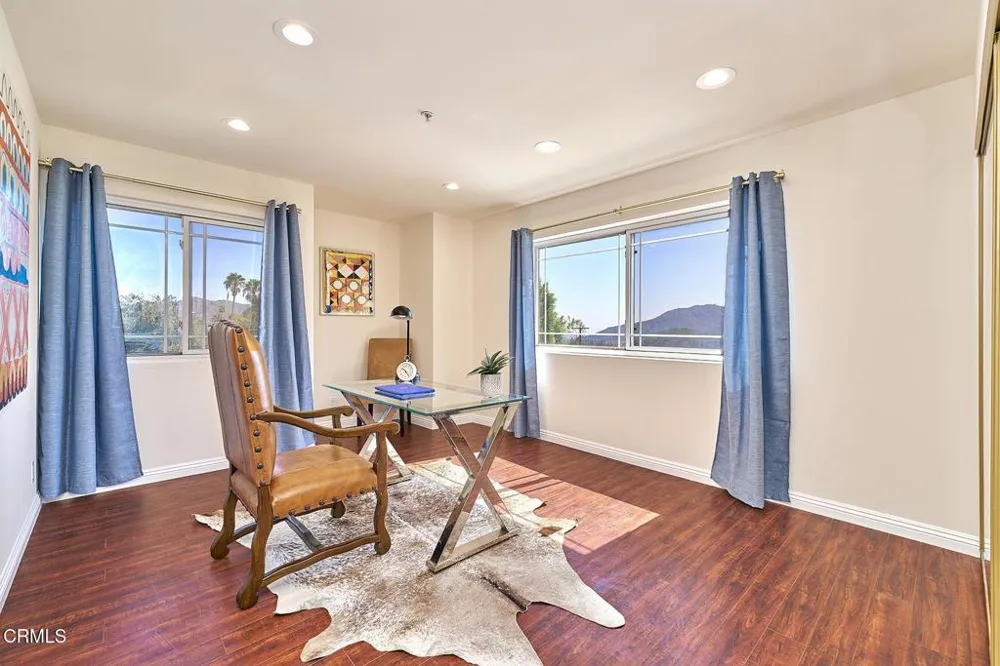 2466 Montrose Avenue #7 Montrose, CA 91020