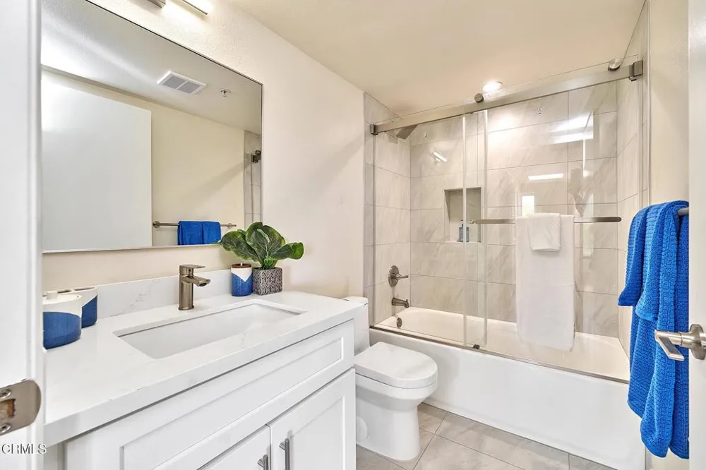 2466 Montrose Avenue #7 Montrose, CA 91020