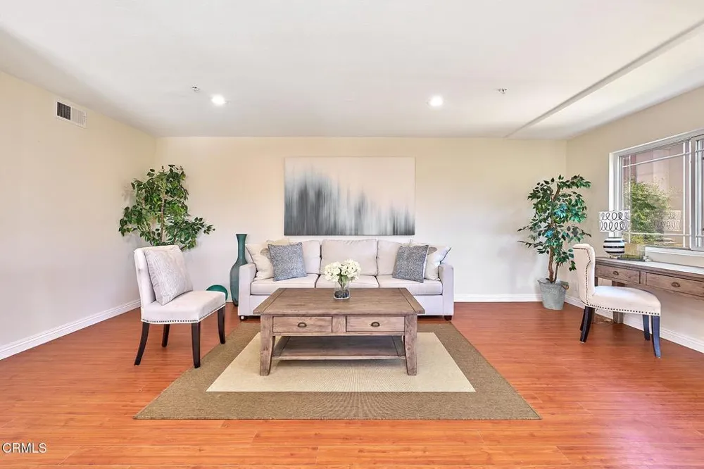 2466 Montrose Avenue #7 Montrose, CA 91020