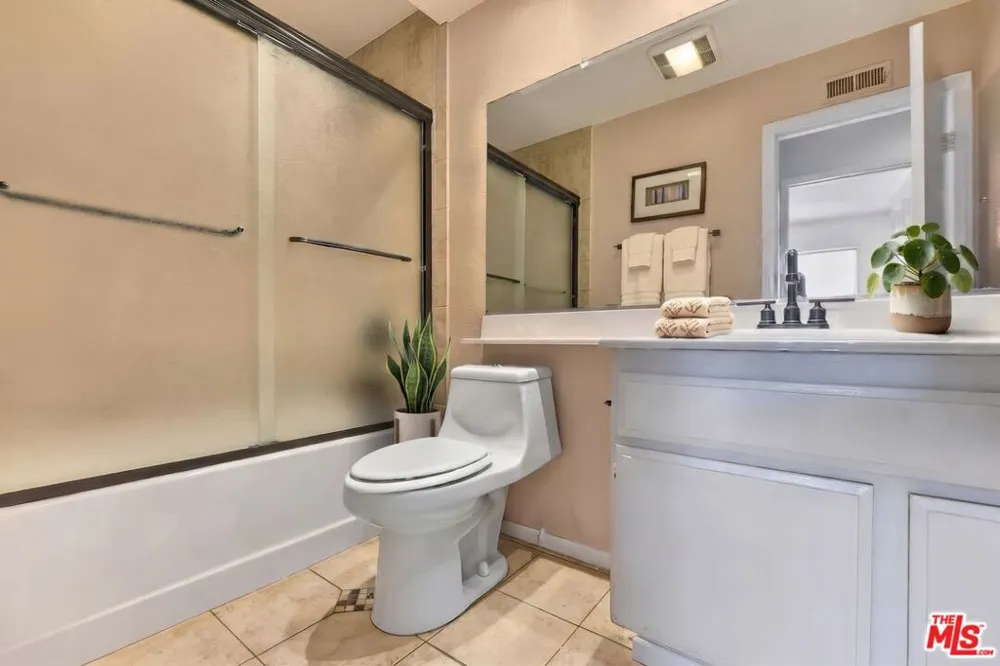 736 Mustang Circle Walnut, CA 91789