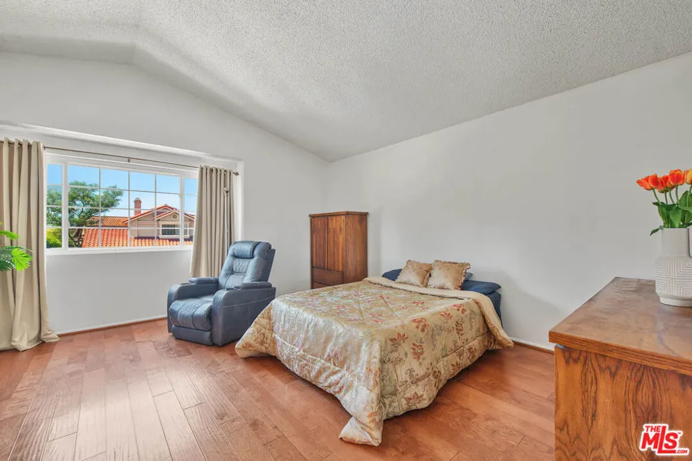 736 Mustang Circle Walnut, CA 91789