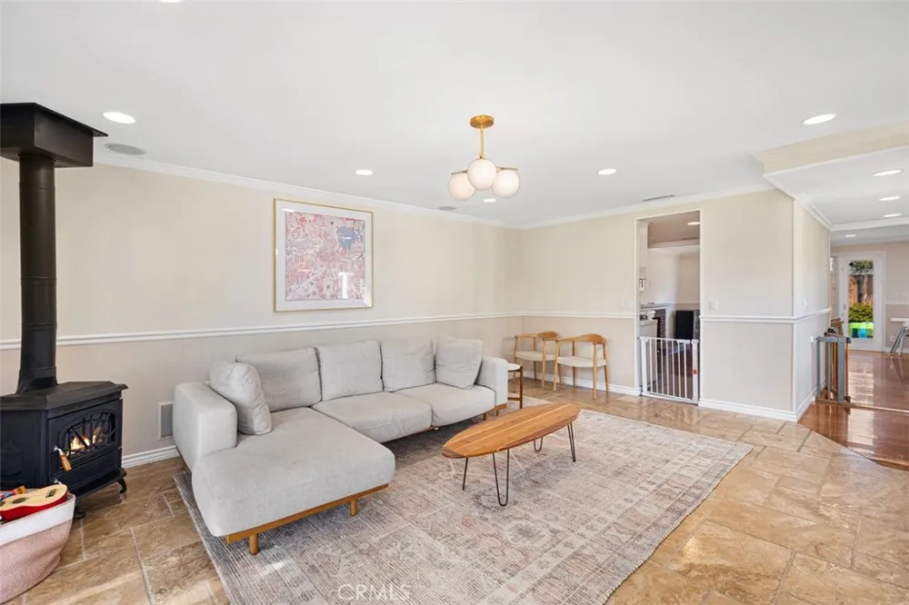 3160 Alta Laguna Boulevard Laguna Beach, CA 92651