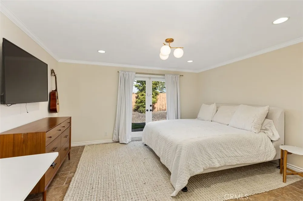 3160 Alta Laguna Boulevard Laguna Beach, CA 92651