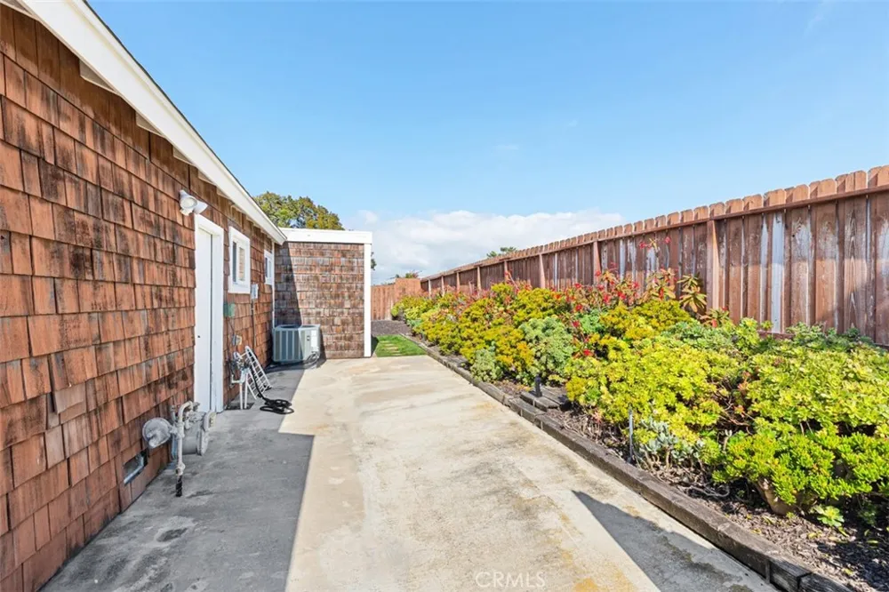 3160 Alta Laguna Boulevard Laguna Beach, CA 92651