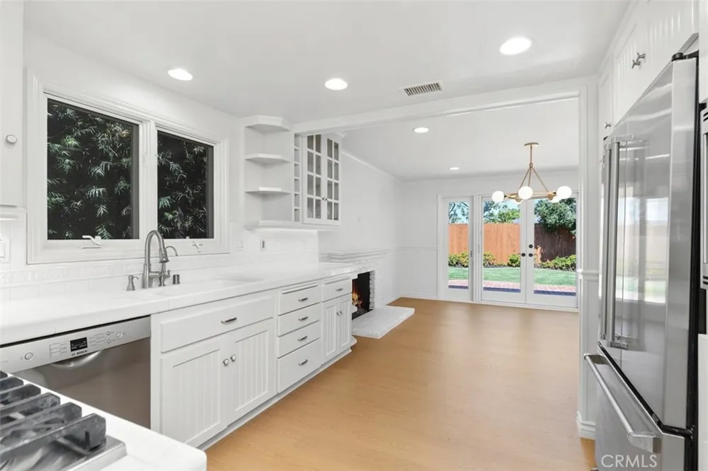 3160 Alta Laguna Boulevard Laguna Beach, CA 92651