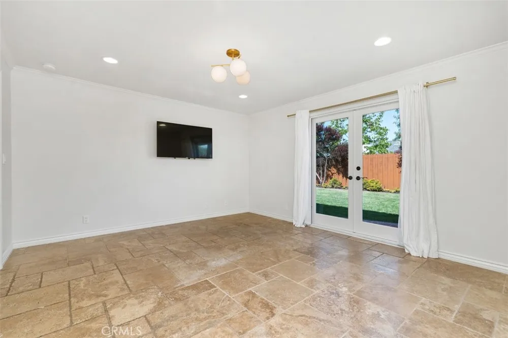 3160 Alta Laguna Boulevard Laguna Beach, CA 92651