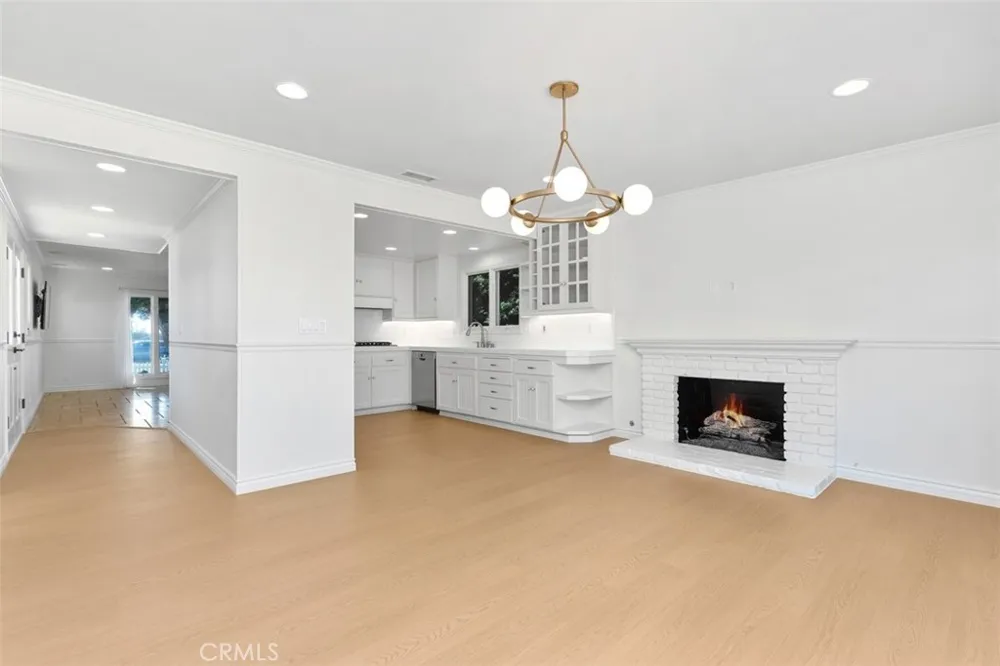 3160 Alta Laguna Boulevard Laguna Beach, CA 92651