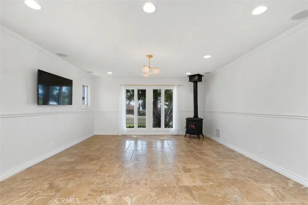 3160 Alta Laguna Boulevard Laguna Beach, CA 92651