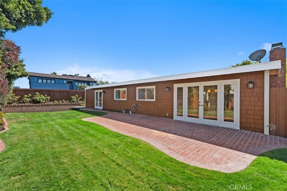 3160 Alta Laguna Boulevard Laguna Beach, CA 92651