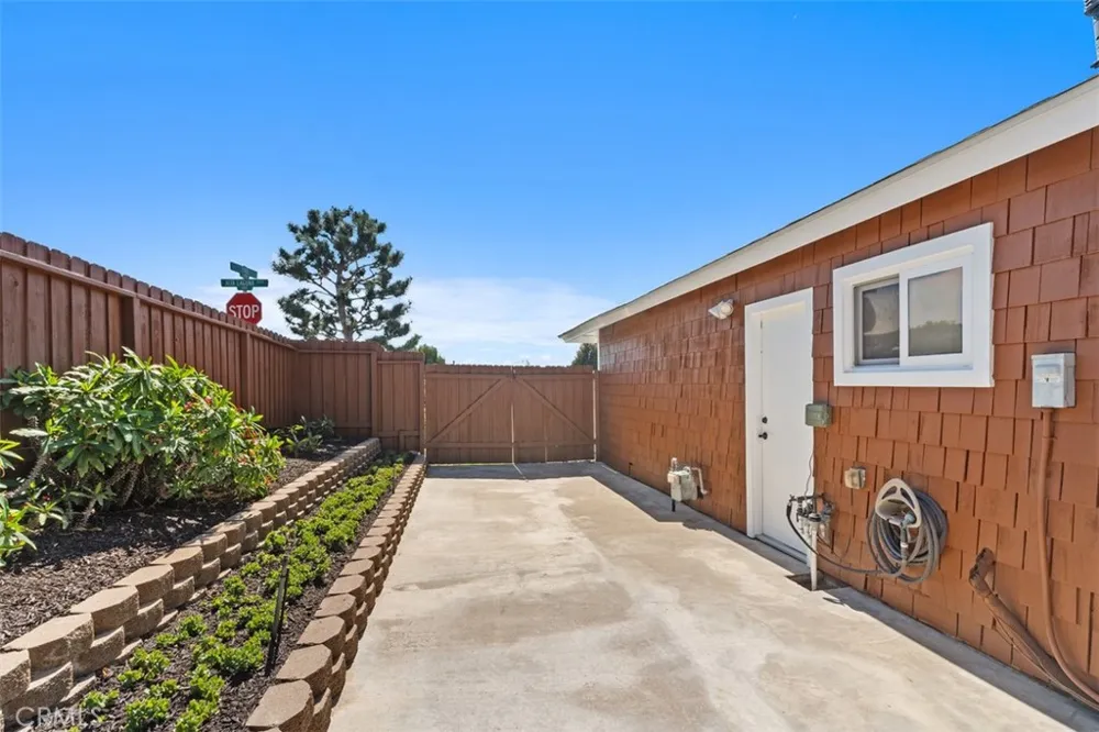 3160 Alta Laguna Boulevard Laguna Beach, CA 92651
