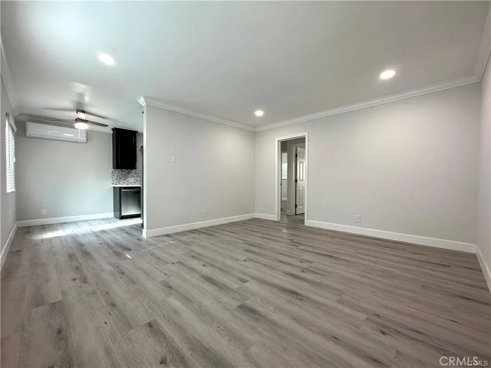 41 Sierra Bonita Avenue #D Pasadena, CA 91106