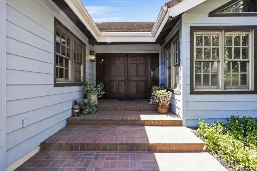 19050 Via Cuesta Ramona, CA 92065