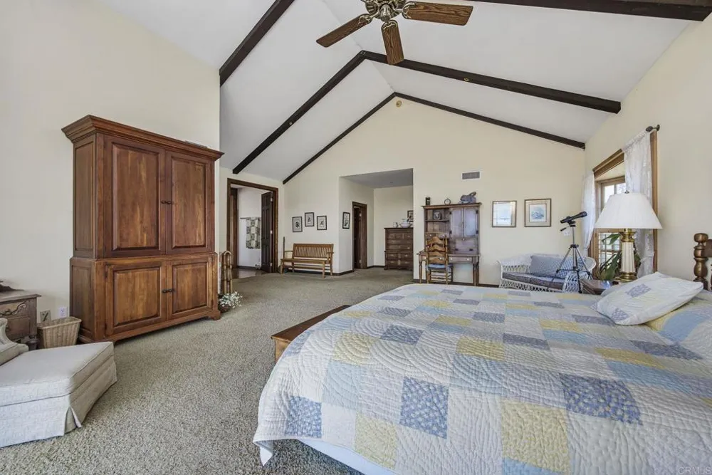 19050 Via Cuesta Ramona, CA 92065