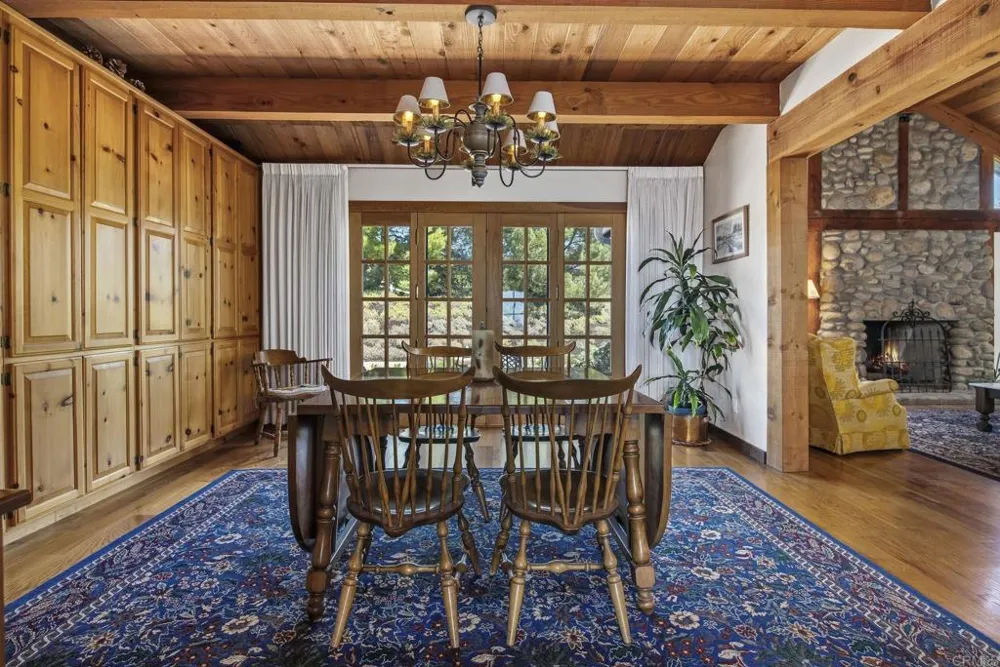 19050 Via Cuesta Ramona, CA 92065