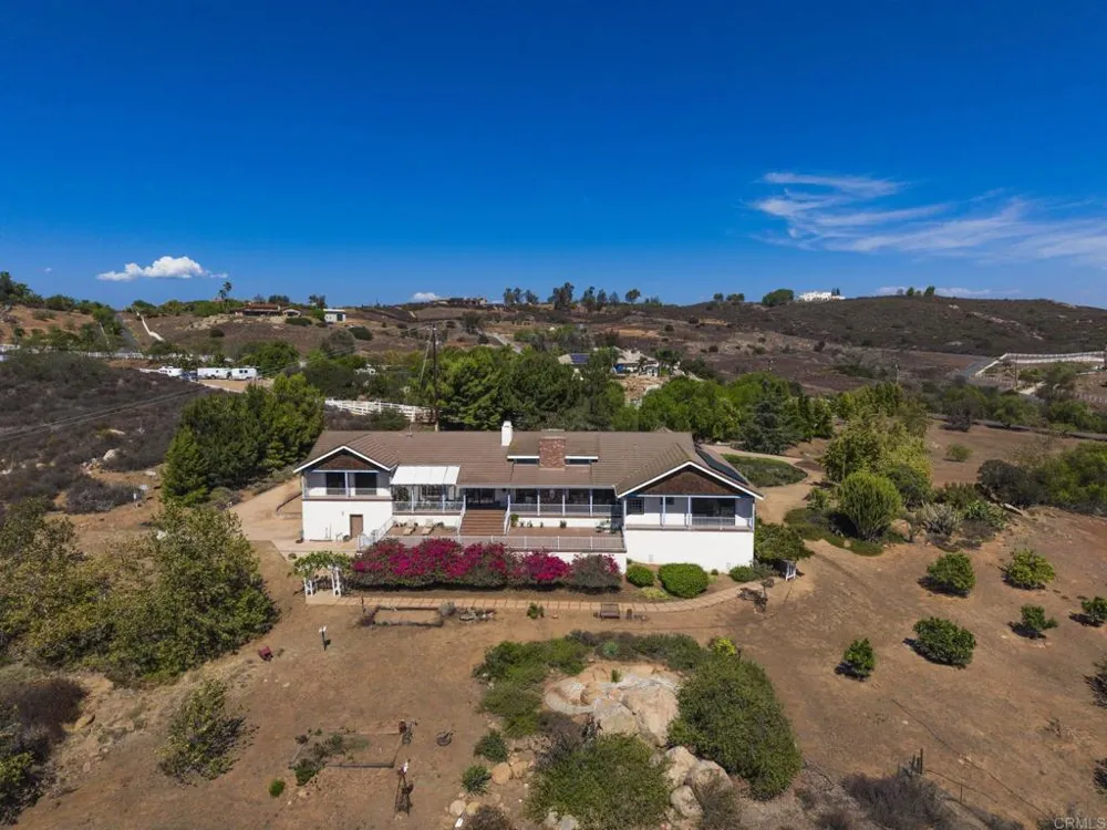 19050 Via Cuesta Ramona, CA 92065