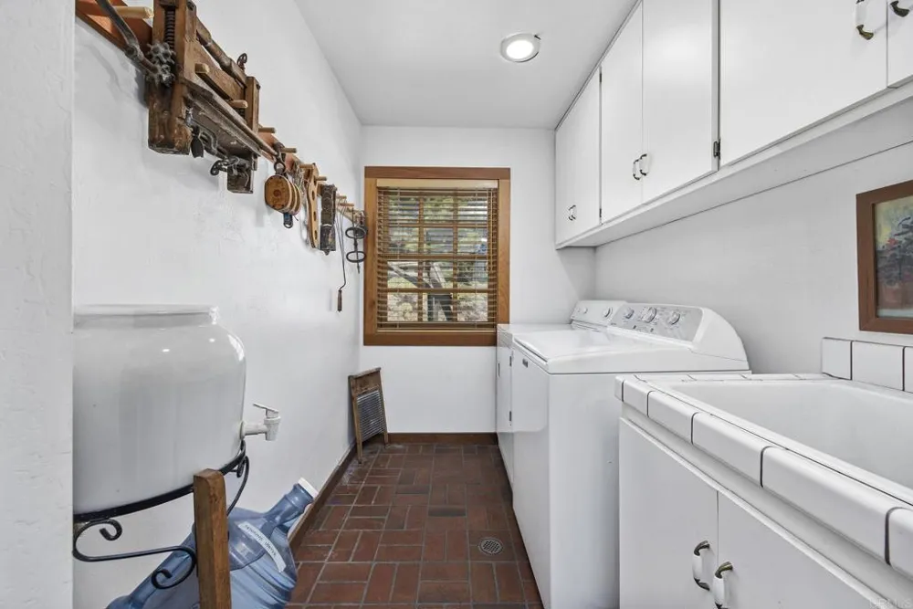 19050 Via Cuesta Ramona, CA 92065