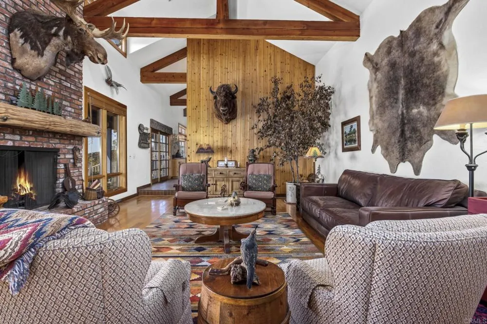 19050 Via Cuesta Ramona, CA 92065