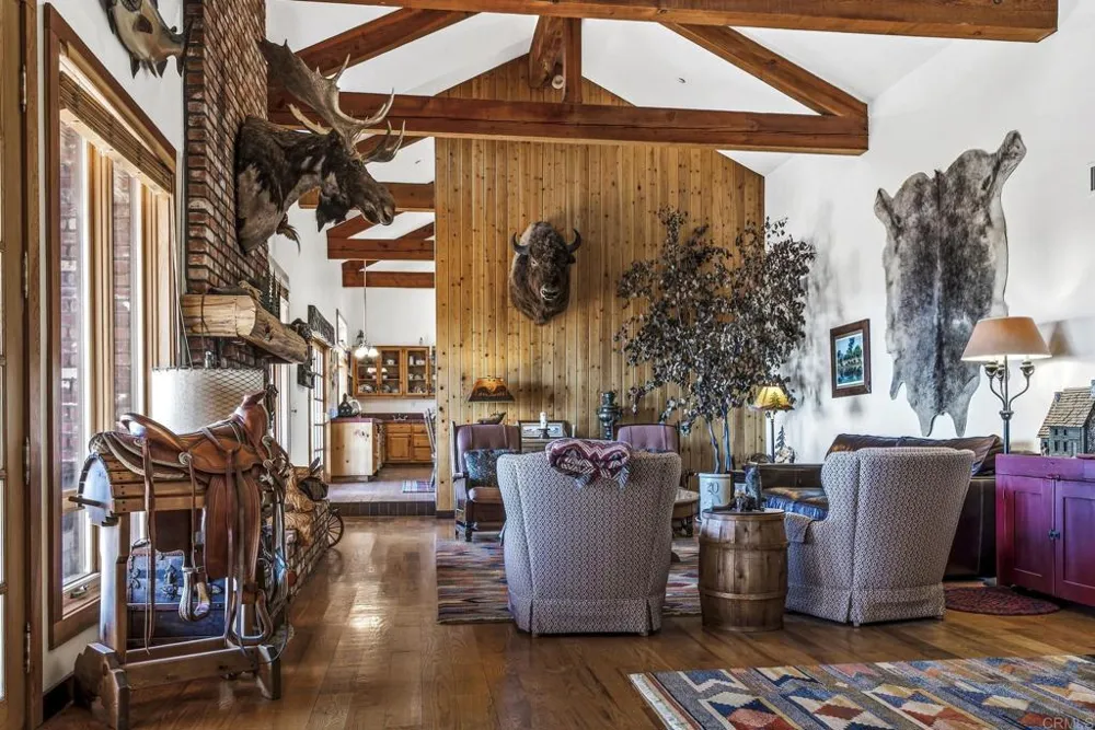 19050 Via Cuesta Ramona, CA 92065