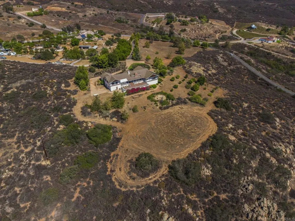 19050 Via Cuesta Ramona, CA 92065