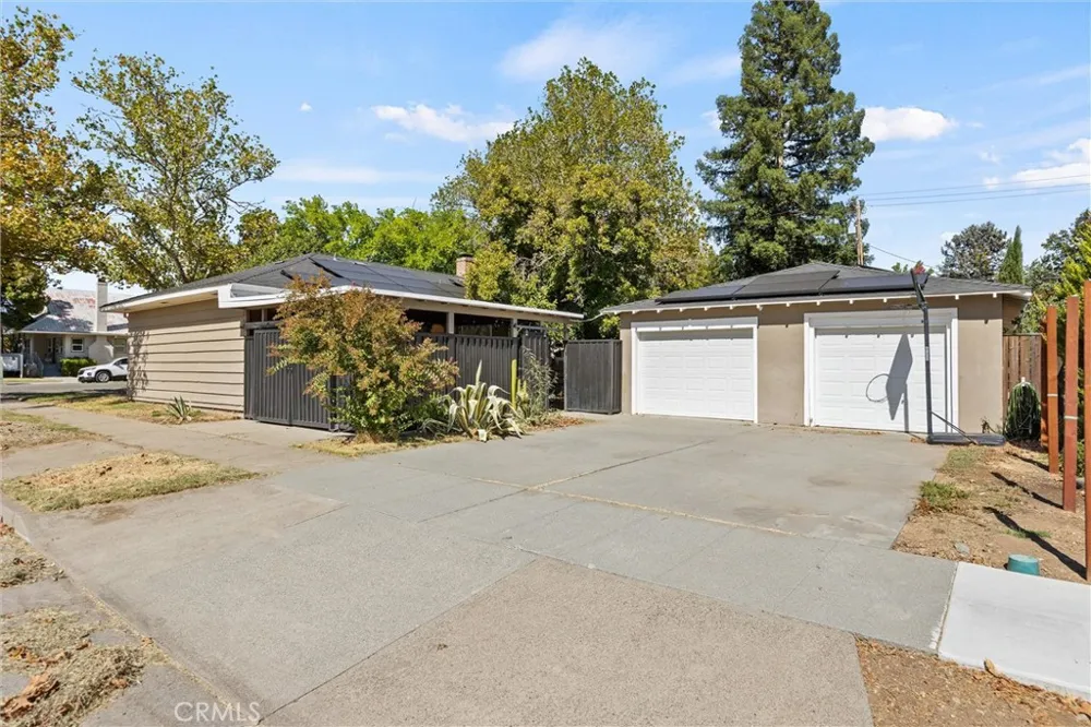 545 Cedar Red Bluff, CA 96080