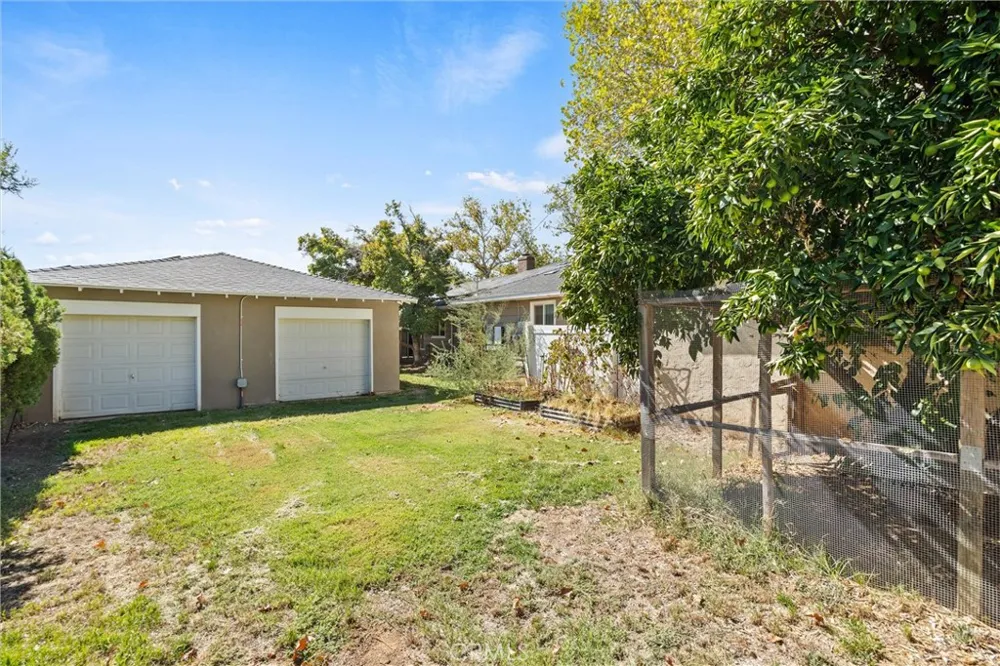 545 Cedar Red Bluff, CA 96080