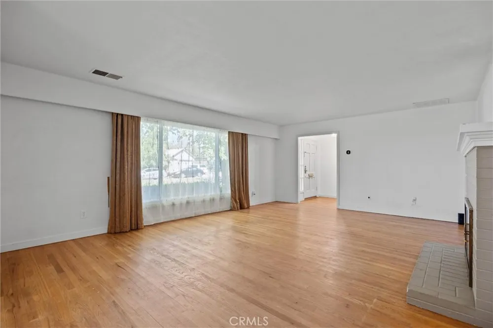 545 Cedar Red Bluff, CA 96080