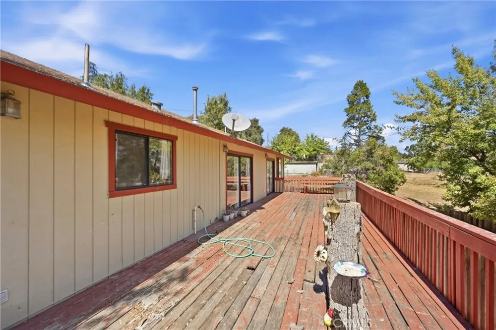 2850 Hartley Road Lakeport, CA 95453