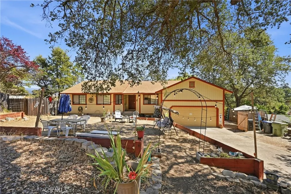 2850 Hartley Road Lakeport, CA 95453