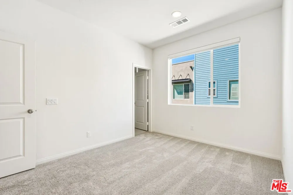 1095 Harbor Blvd Anaheim, CA 92801