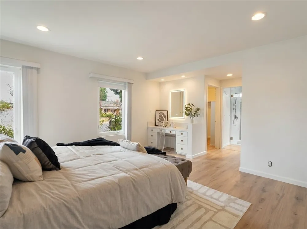 18931 Mayall Street Northridge, CA 91324