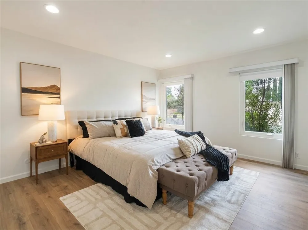 18931 Mayall Street Northridge, CA 91324