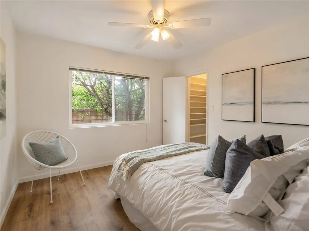 18931 Mayall Street Northridge, CA 91324